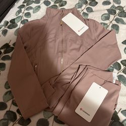 Pink lululemon set