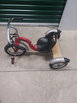 Roadster Tricycle 12"; SCHWINN: Retails: $139.99; Asking: $30