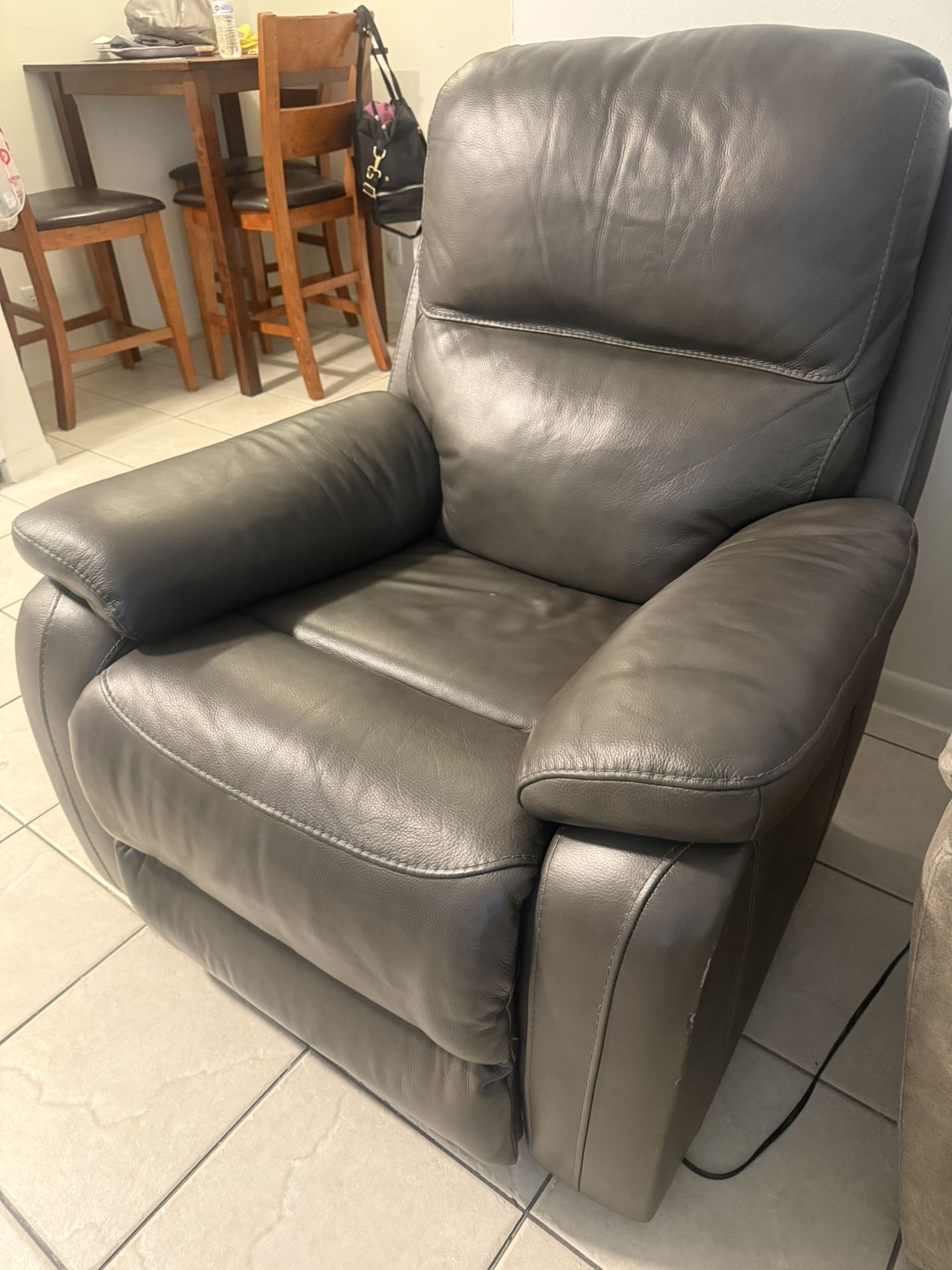 Powered Recliner In Good Shape