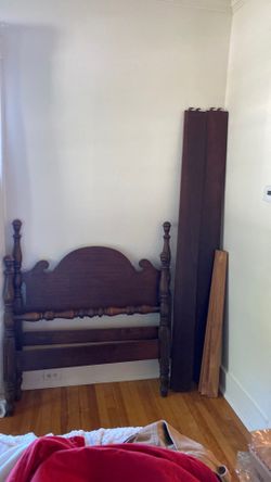 Free Antique twin size bed