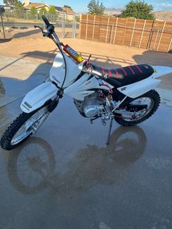Dirt bike!!!!!!!!!