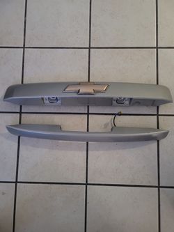 2007 - 2014 Genuine Chevrolet Tahoe - Liftgate Latch Handle