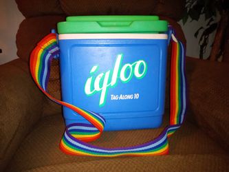 1992 Vintage Igloo Tag Along 10 Cooler/ Picnic Box  With Rainbow 🌈 Strap Thumbnail