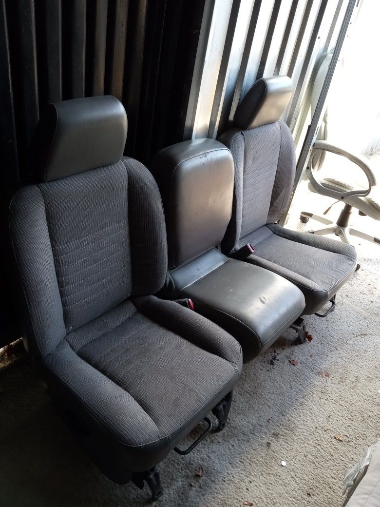 2006 Dodge Ram 2500 Seat Bench