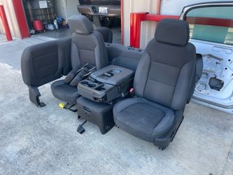 2019-2024 Chevrolet Silverado 1500 Seats set