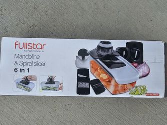 Mandoline Vegetable Slicer, Cheese Grater, & Spiralizer