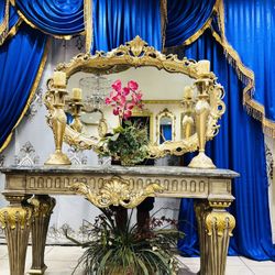 Gold Entry Table With Biggest Mirror 