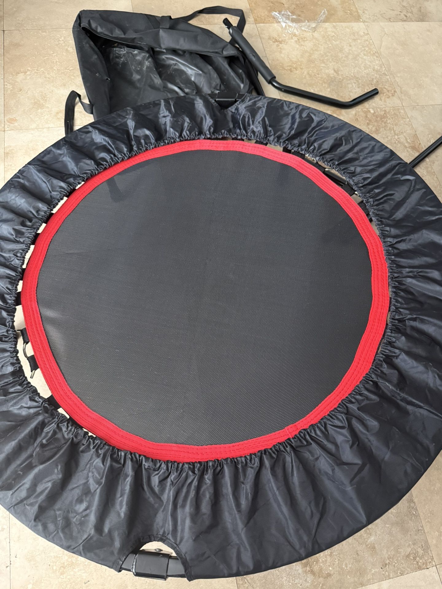 Foldable trampoline