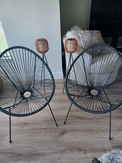 2 chairs and 2 lamps $150 OBO
