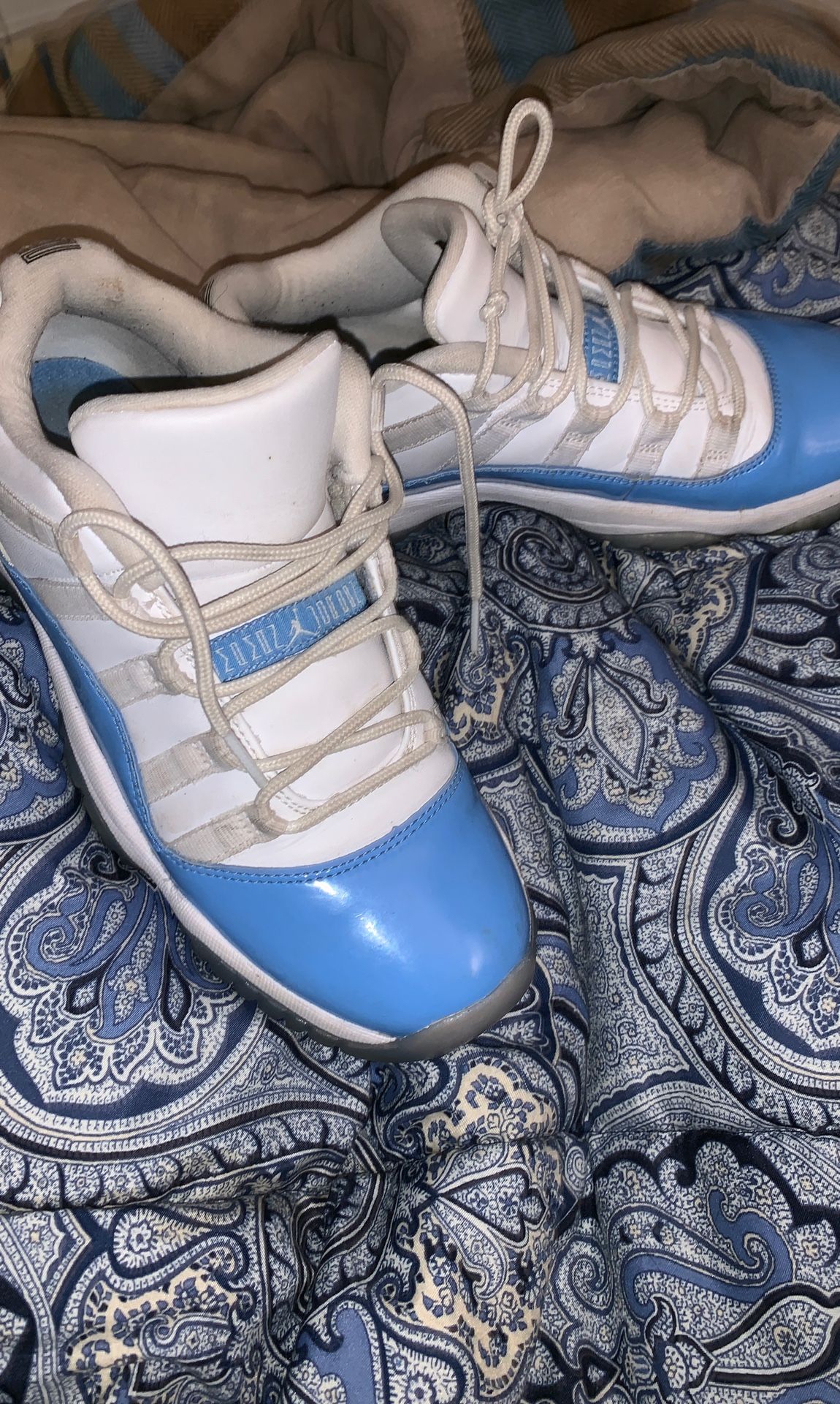 Jordan 11s Low Top Aqua 6Y