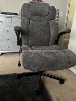 Big and tall office chair