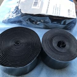 Es  Soong Hook  And Loop Tape  2 In X5  Yard  Es Para  Diferente Cosa Aser Oponer  El   Veltro  Para Diferente Cosa  Por  $10 Dollares 