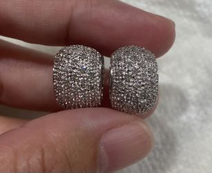 14k Diamond 💎 Huggie Earrings