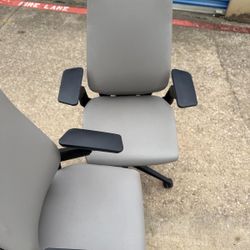 Steelcase Gesture Office Chair/clean /excellent Condition