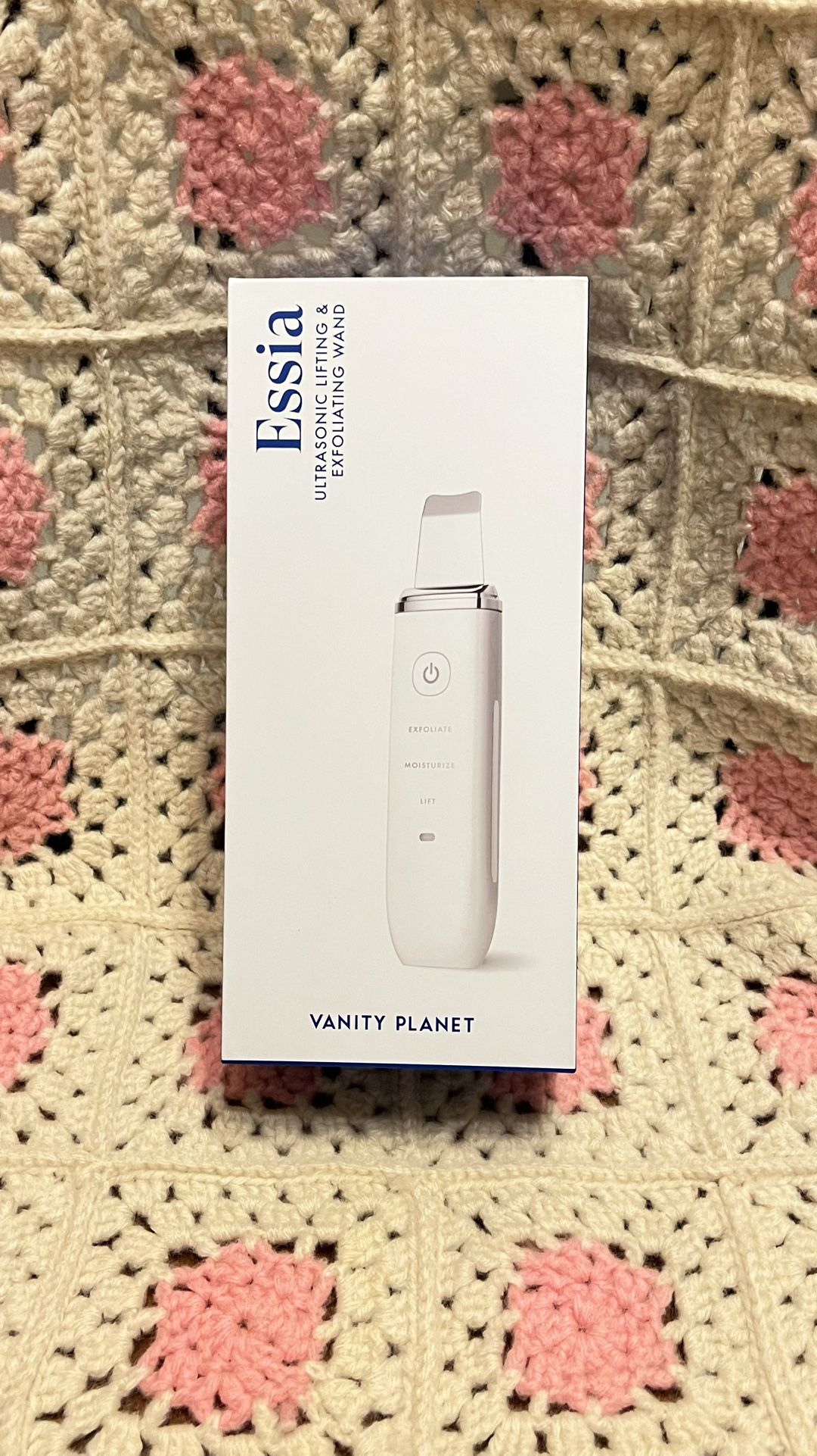 the Vanity Planet Essia Ultrasonic Lifting & Exfoliating Wand.