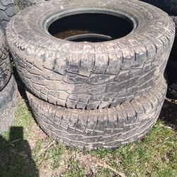 35x12.50x18 Procomp Tires (2)