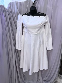 Scalloped sweetheart neckline vintage inspired dress