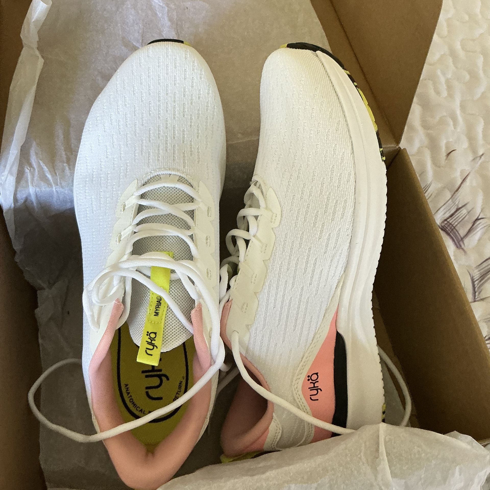 RYKA WOMENS WHITE WITH PINK  SNEAKERS