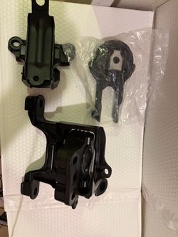 3PCS Engine Motor & Trans Mount Set 2016 Scion IA 1.5L, 2017-2018 Yaris IA 1.5L.