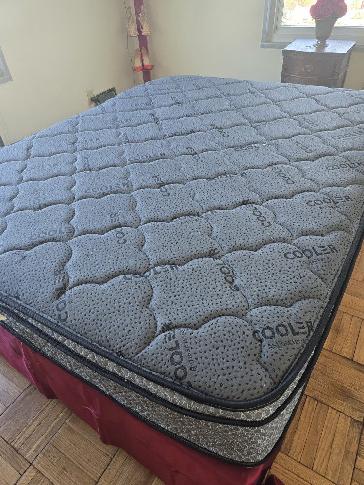 $150 Queen Mattress PICK-UP ONLY