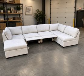 LIKE NEW! 6 Piece Gray Power Reclining Sectional Couch (FREE DELIVERY 🚚)