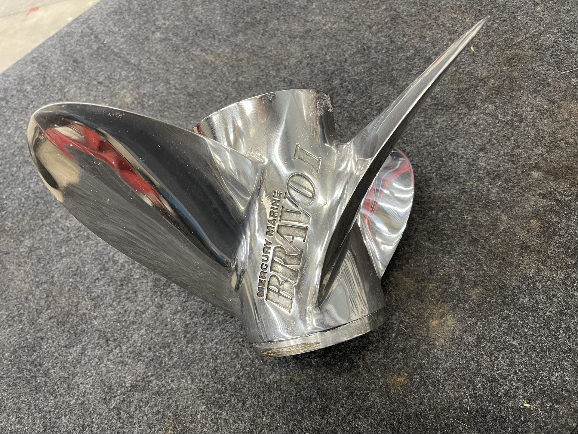 Bravo I XS PRO FINISHED 24p mercury labbed propeller perfect condition