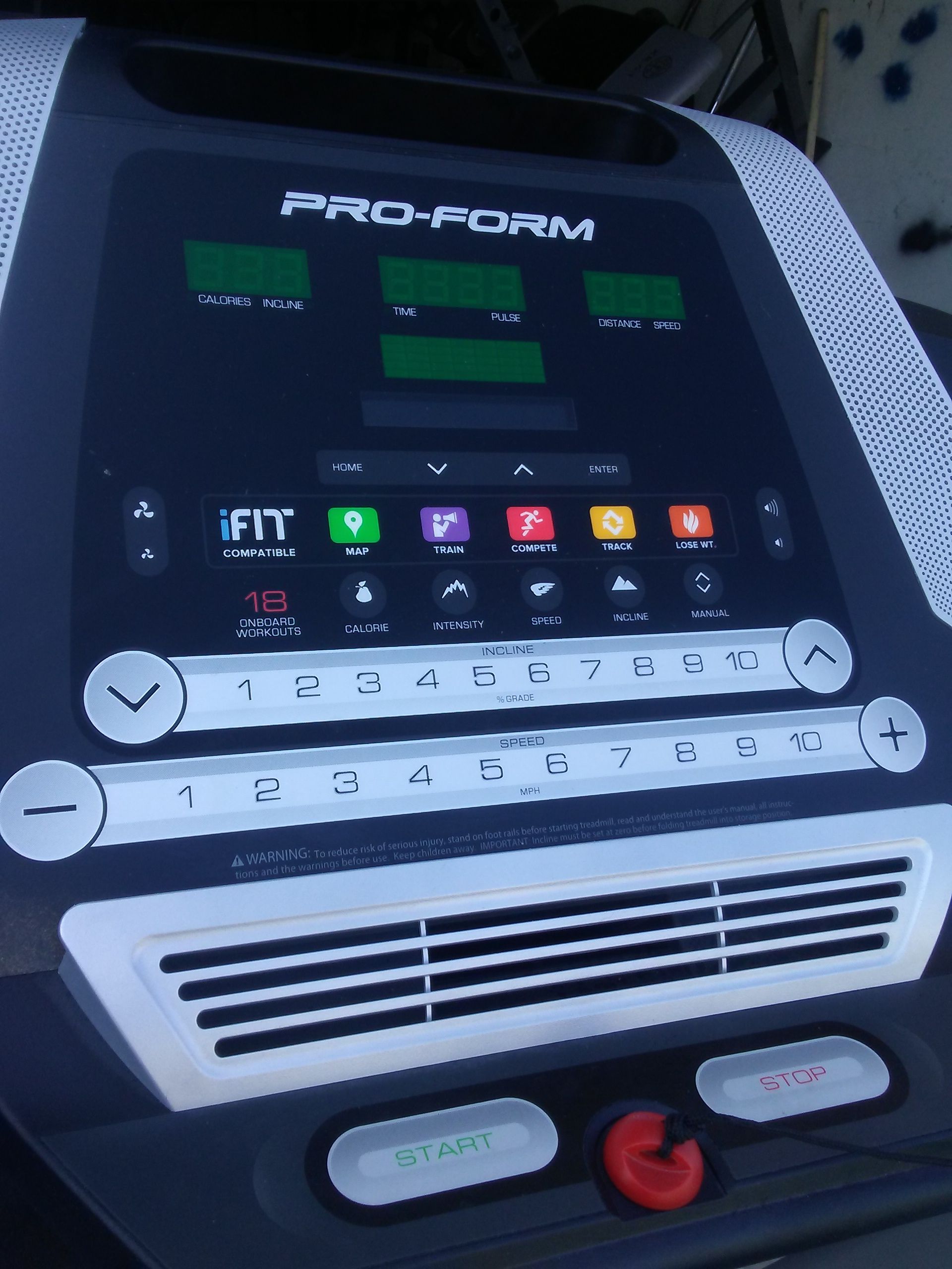 Proform treadmill Performance 400c for Sale in Tampa, FL OfferUp