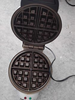 Waffle Maker 
