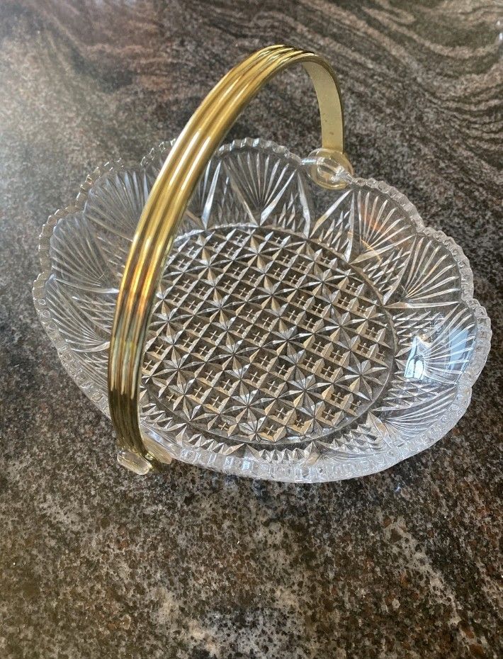Mikasa Georgetown Leaded Crystal Basket With Handle 7 3/4” Oval