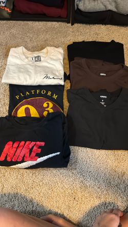 Men’s Assorted Small Tshirts