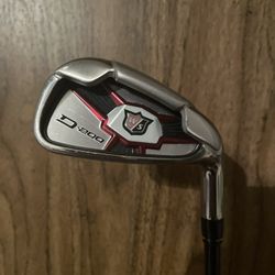 Wilson Staff D-200 5-6-7-8-9-PW 8 Iron  Is D-250 UST Proforce Senior Flex Graphite And New Grips 