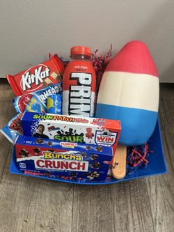 Gift Basket ❤️🤍💙