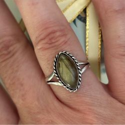 925 Sterling Silver Labradorite Gemstone Vintage Style Ring 8