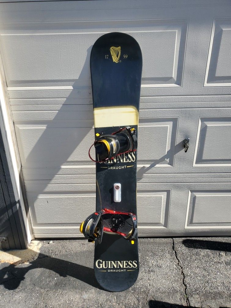 guiness snowboard ride directional Guinness Draught Snowboard With Ride Bindings 61 Inches Long for Sale in  Carson, CA