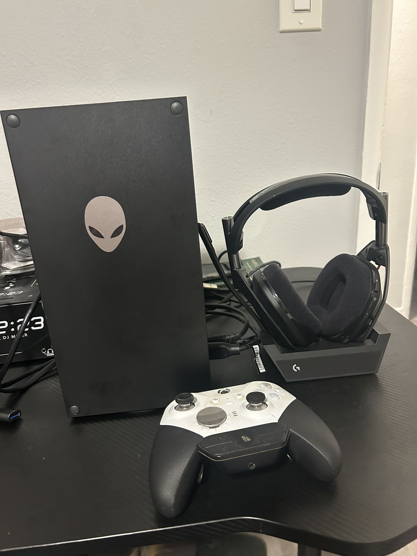 Xbox series X + Elite Controller + Astro A50 Headset