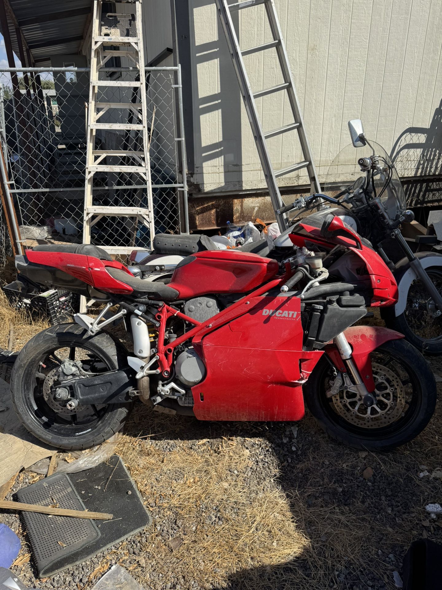 2005 Ducati 749