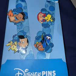 Disney Pin Set