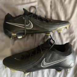 Soccer Cleats 9 1/2