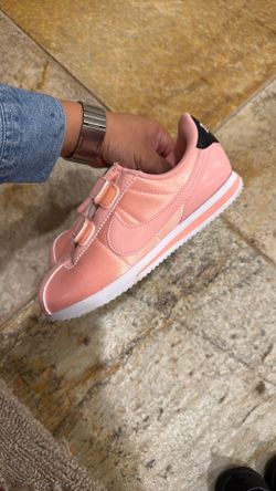 Brand New Nike Sneakers, Big Kids Size 2, 21cm