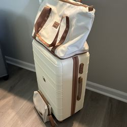 Travelhouse 3 Piece Hardshell Luggage Set Hardside Lightweight Suitcase with TSA Lock Spinner Wheels.(White)