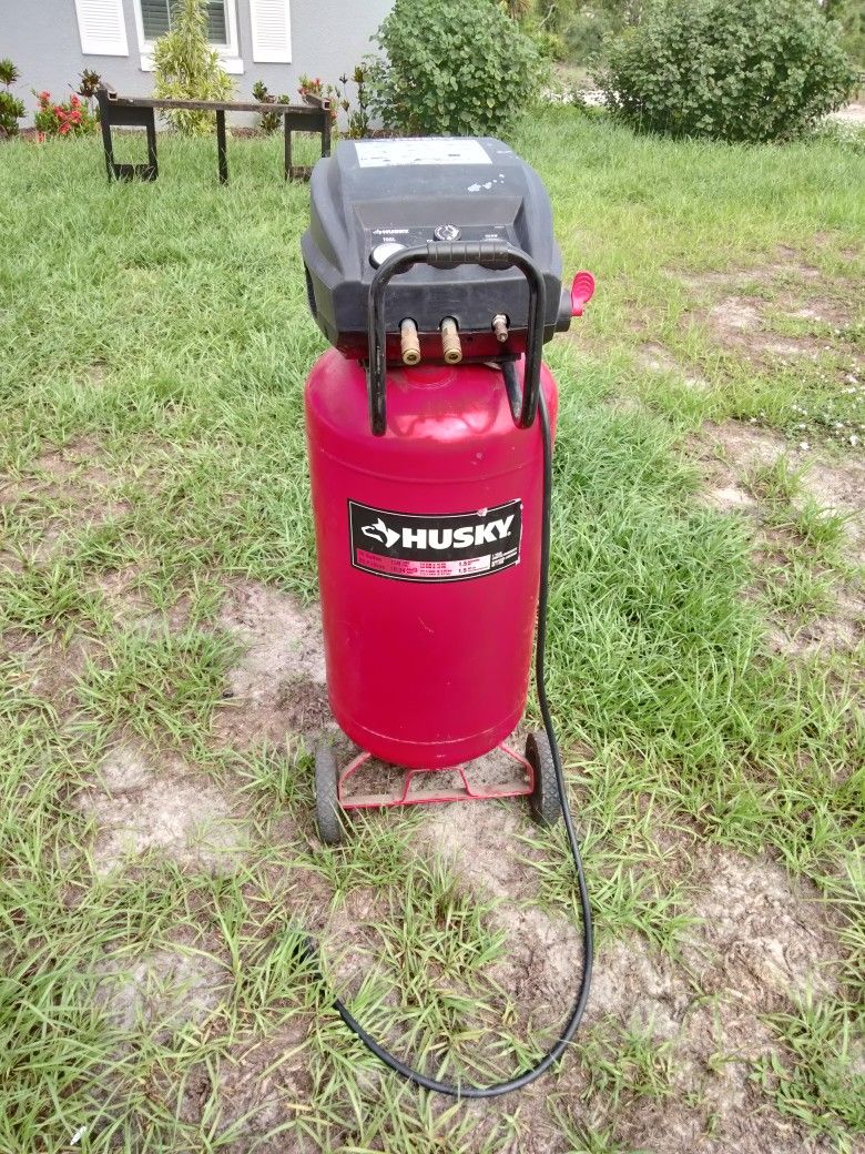 Husky Air Compressor 20 Gallon