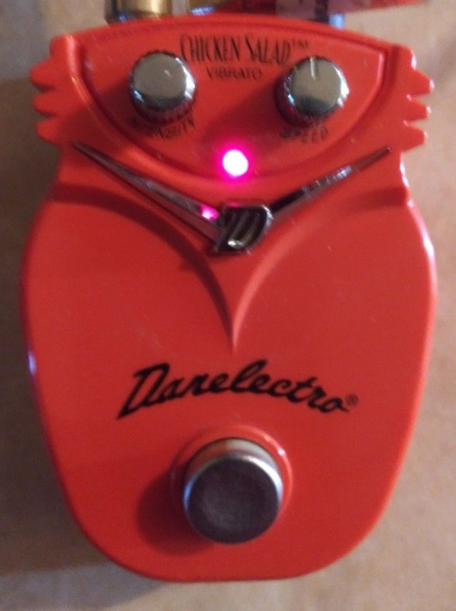 Danelectro Chicken Salad Vibrato Effect Pedal Guitar