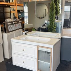 New 32” Black Or White Floating Bathroom Vanity w/ Sink & Medicine Cabinet 