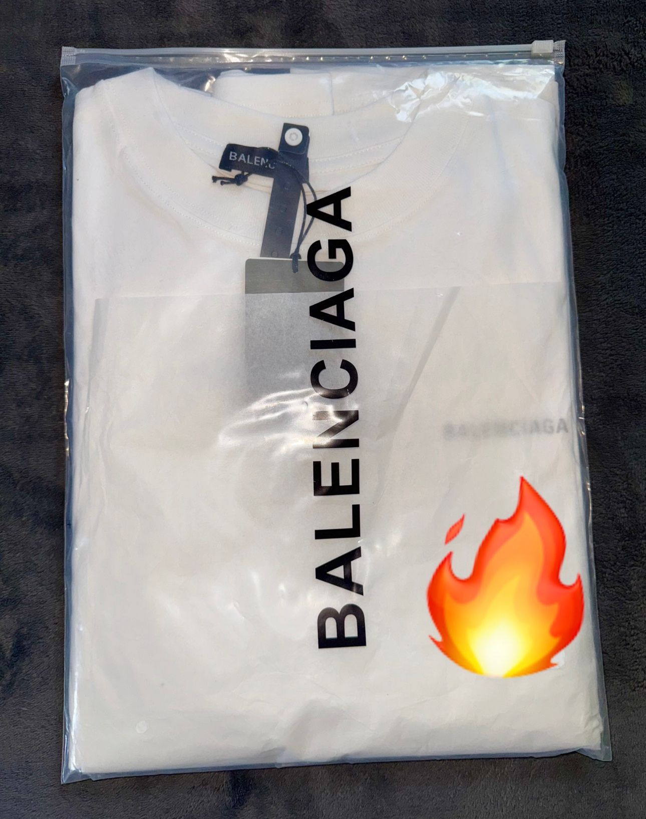 New With Tags White Designer Tshirt (Size: M)