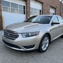 2018 Ford Taurus SEL