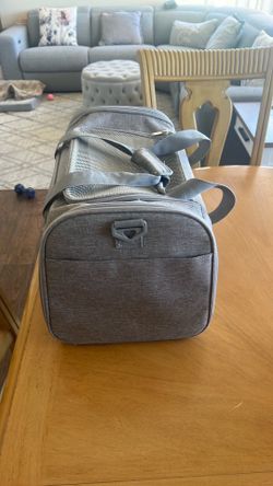 Pet carrier