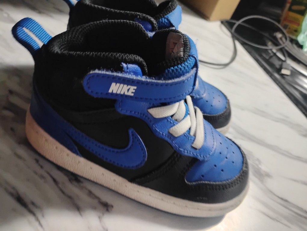 Toddler Nike 8c 35obo