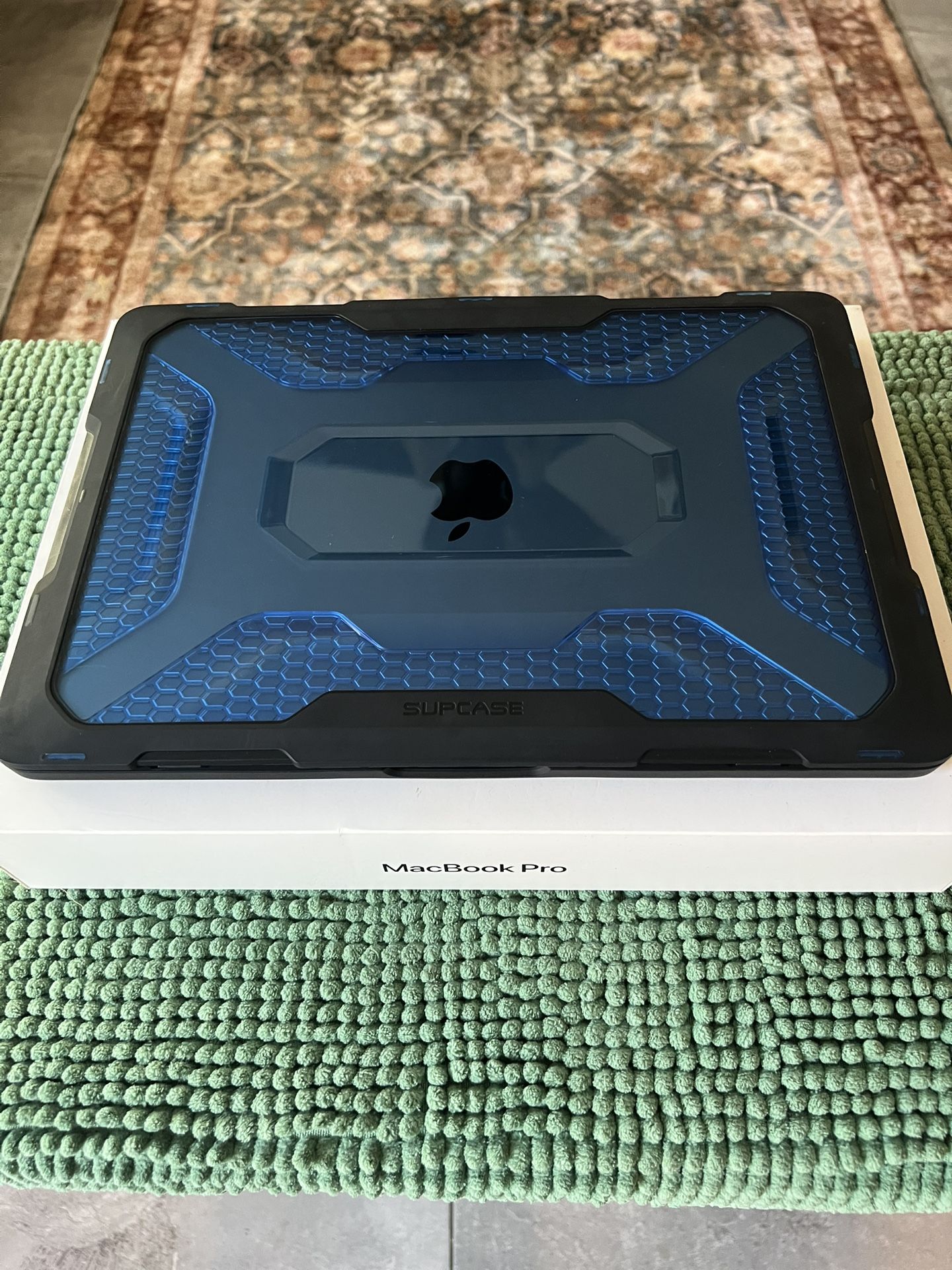 MacBook Pro 13”