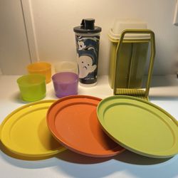 Vintage Tupperware Pickle Keeper Pic-A-Deli Avocado Green 1330-3 ,1970s, Quart