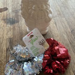 New Christmas Festive Hair Ties $3